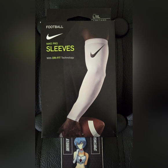 Nike Pro Dri-Fit 3.0 Compression Football Arm Sleeves - Picture 2 of 4